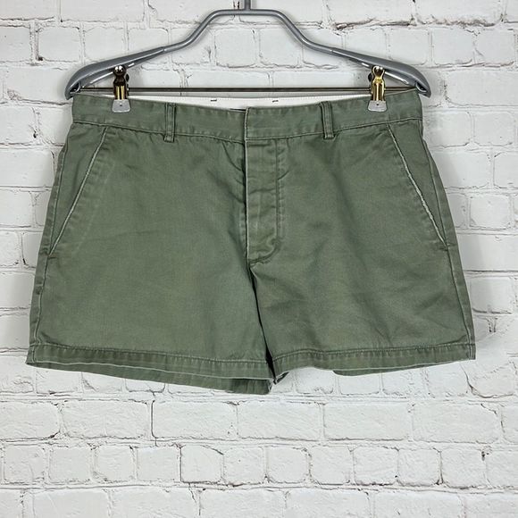 American Eagle 🦅 woman’s shorts green size 6 - Picture 1 of 8